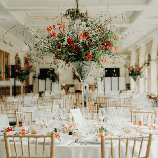 Réception-mariage-decoration-unique-personnalise-exception-chic-luxe-fleurs-lpfloraldesigner-bordeaux-paris-composition-florale-table